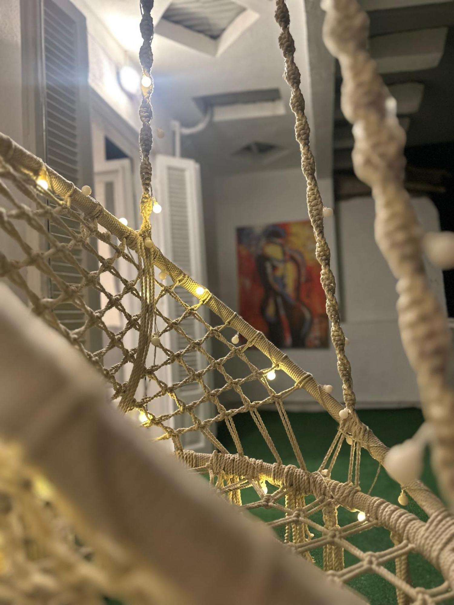 Modern 1-Bedroom Apartment In Zamalek Visits Allowed Kahire Dış mekan fotoğraf