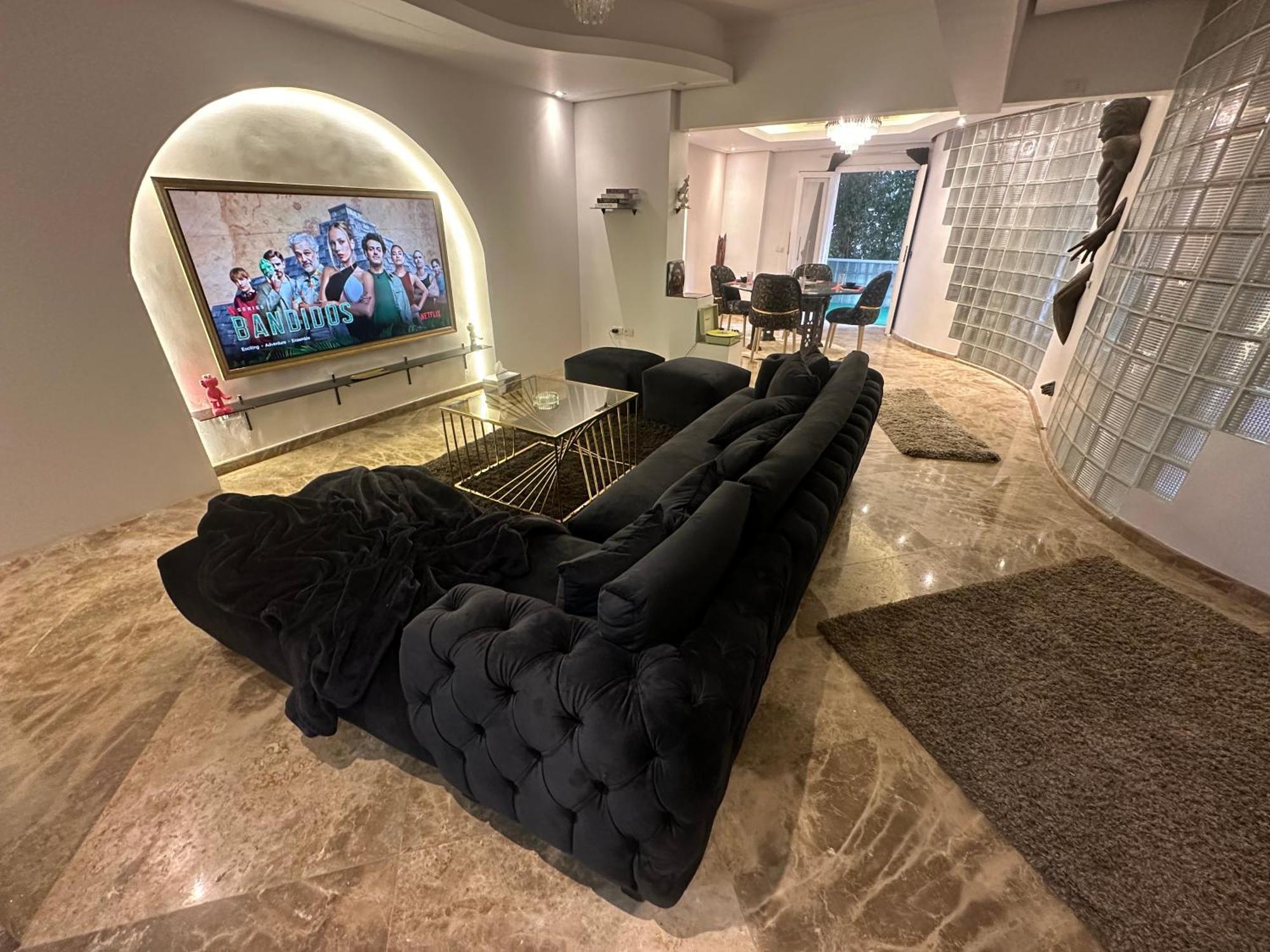 Modern 1-Bedroom Apartment In Zamalek Visits Allowed Kahire Dış mekan fotoğraf